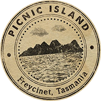 Picnic Island Logo 